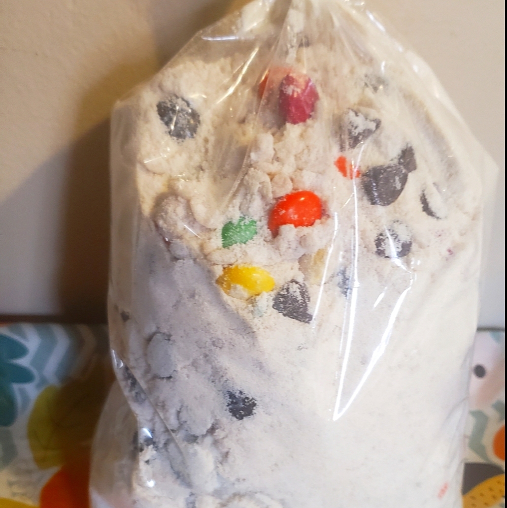 Bake a home cookies